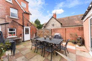 Photo 17- click for photo gallery